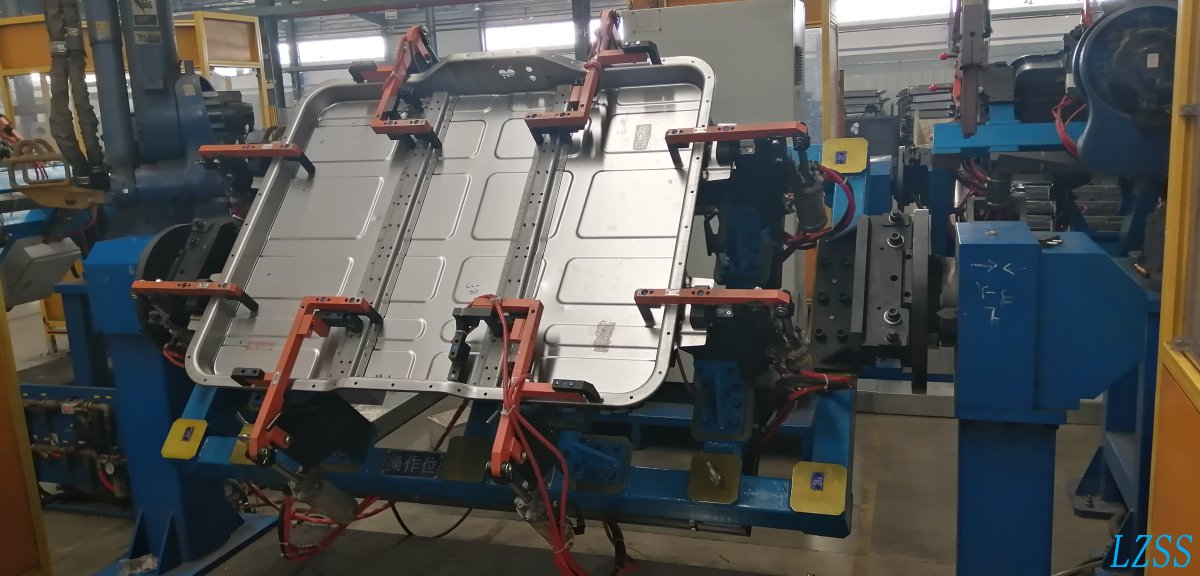 电动汽车电池盒焊接工作站